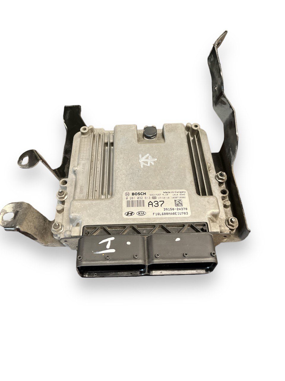 Centralina ECU Motore Kia Sportage 1.7 Diesel (2016 - 2021)cod.39150 - 2A370 / 0281032613 - F&P CRASH SRLS - Ricambi Usati