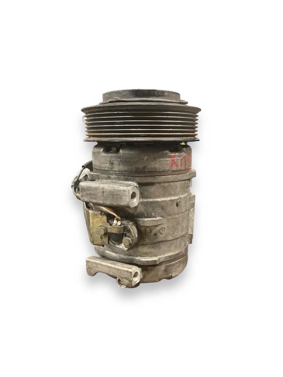 compressore aria condizionata hilux toyota (2001 - 2005) cod:447220 - 4472 - F&P CRASH SRLS - Ricambi Usati