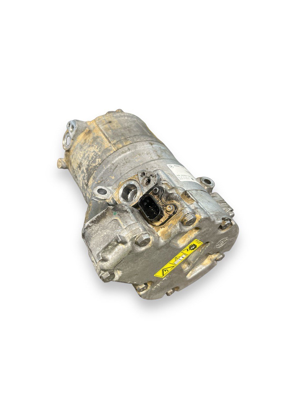 Compressore clima Mercedes - Benz classe A W177 1.3 benzina (2018>) cod.A0008302201 - F&P CRASH SRLS - Ricambi Usati