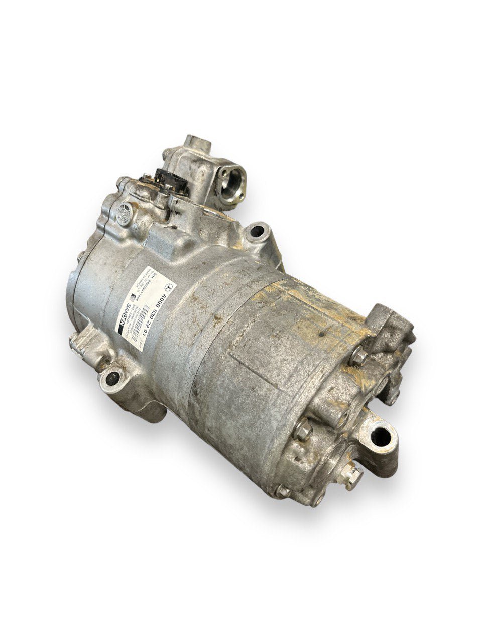 Compressore clima Mercedes - Benz classe A W177 1.3 benzina (2018>) cod.A0008302201 - F&P CRASH SRLS - Ricambi Usati