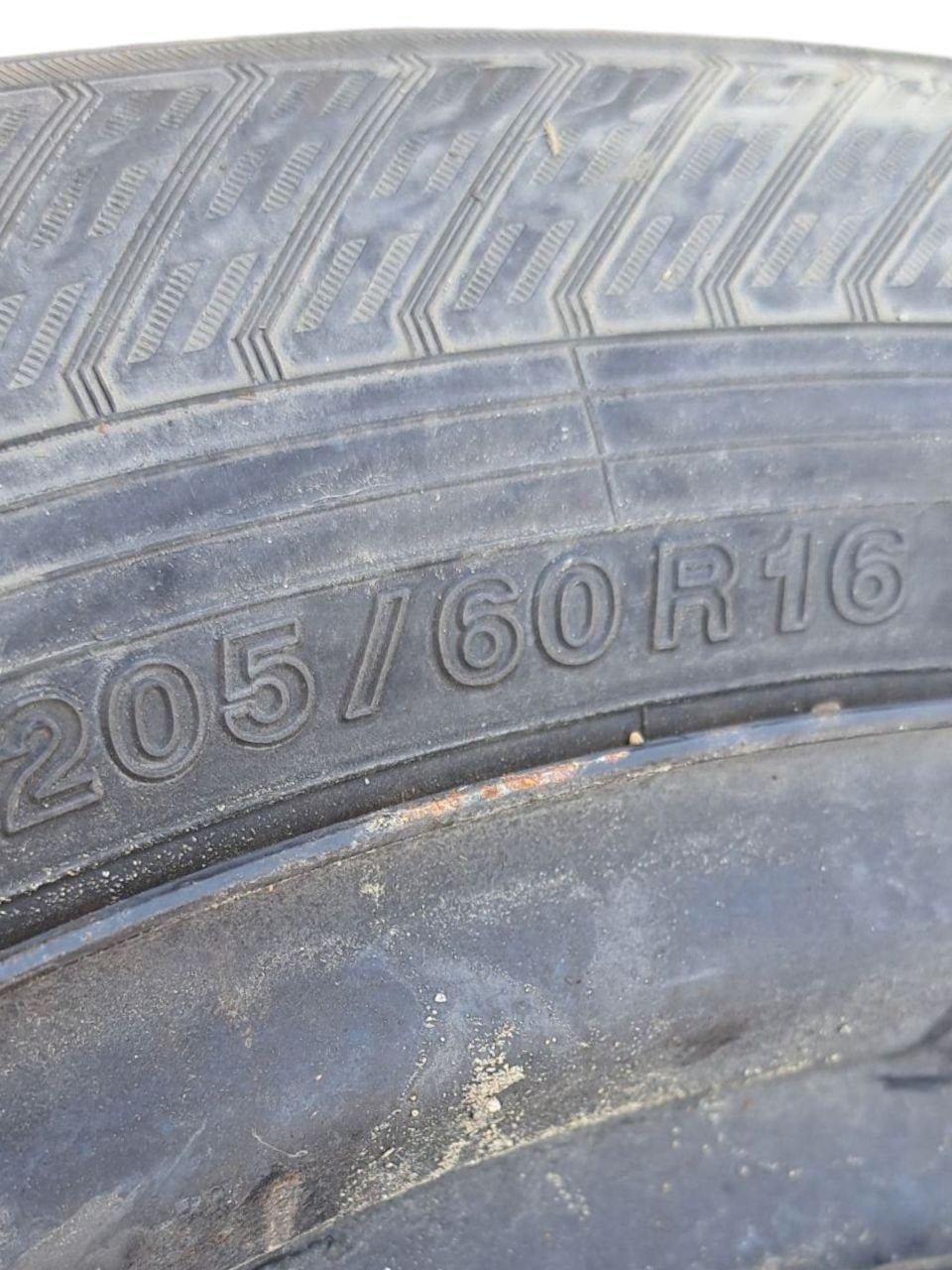 Kit Ruota / Ruotino di scorta pneumatico Renault Kangoo (2021) 205/60 R16 - F&P CRASH SRLS - Ricambi Usati