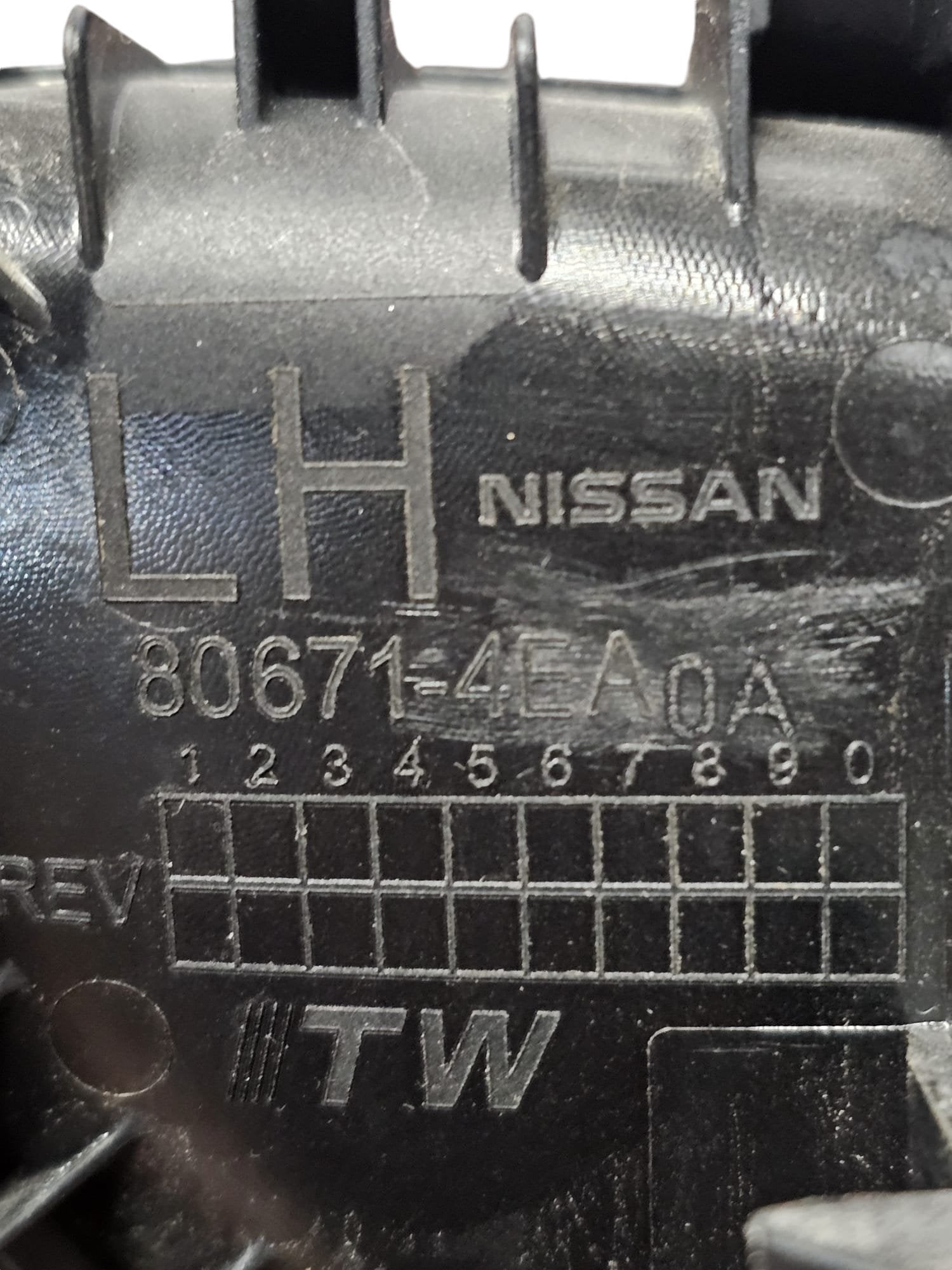 Maniglia Interna Anteriore Sinistra Nissan Qashqai J11 (2014 - 2021) Cod:80671 - 4EA0A - F&P CRASH SRLS - Ricambi Usati