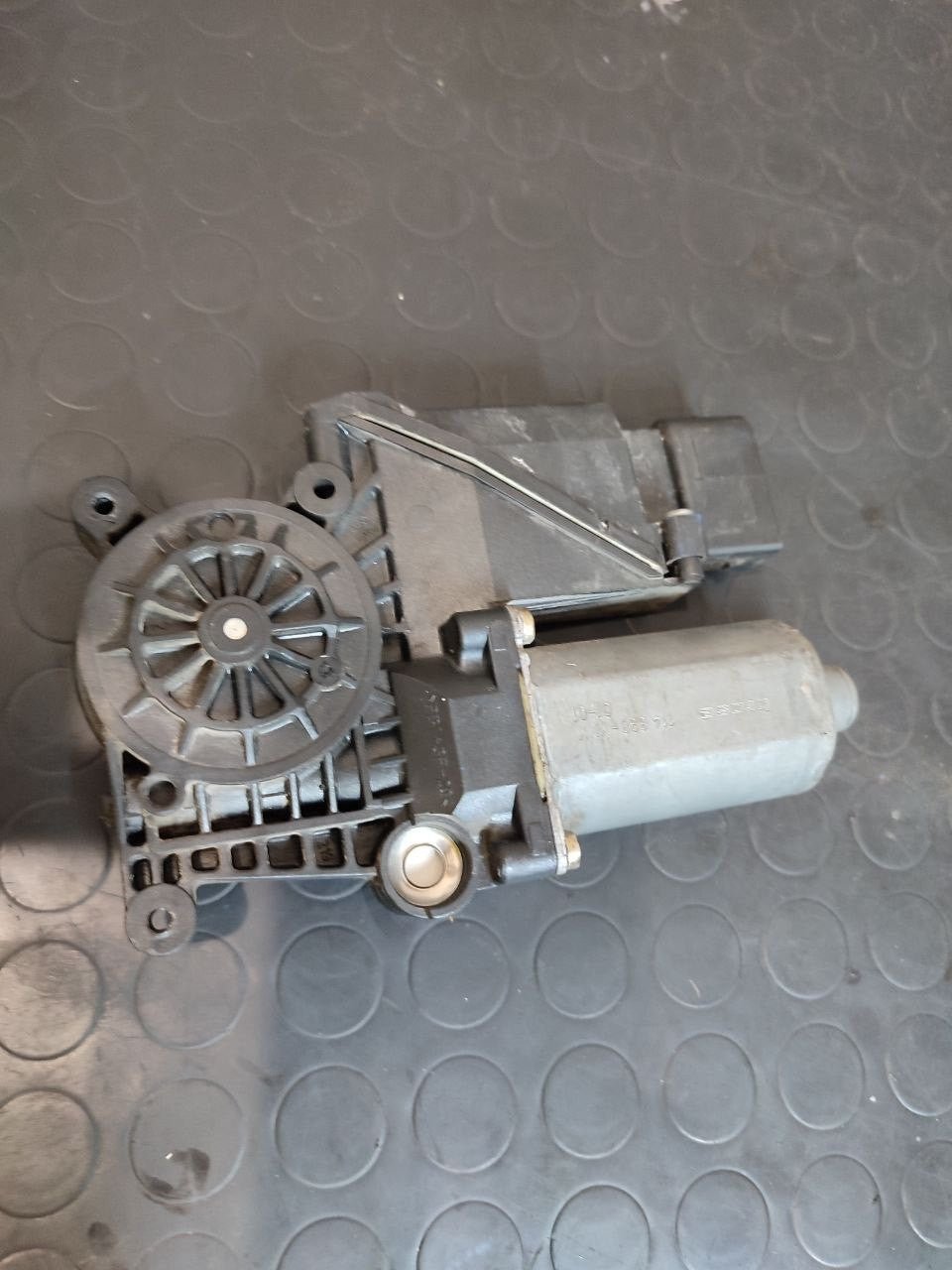 Motorino Alzacristalli posteriore sinistro MERCEDES-BENZ CLASSE A w168 - F&P CRASH SRLS - Ricambi Usati