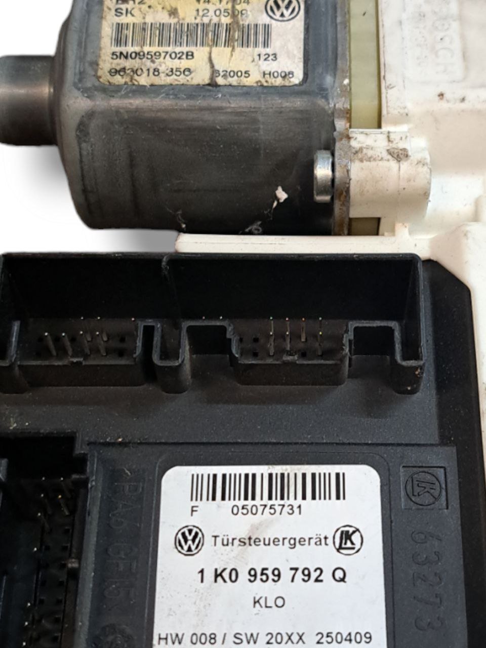 Motorino Alzavetro Anteriore Destro Dx Volkswagen Tiguan ( 5N - 2009 ) COD:5N0959702B - F&P CRASH SRLS - Ricambi Usati