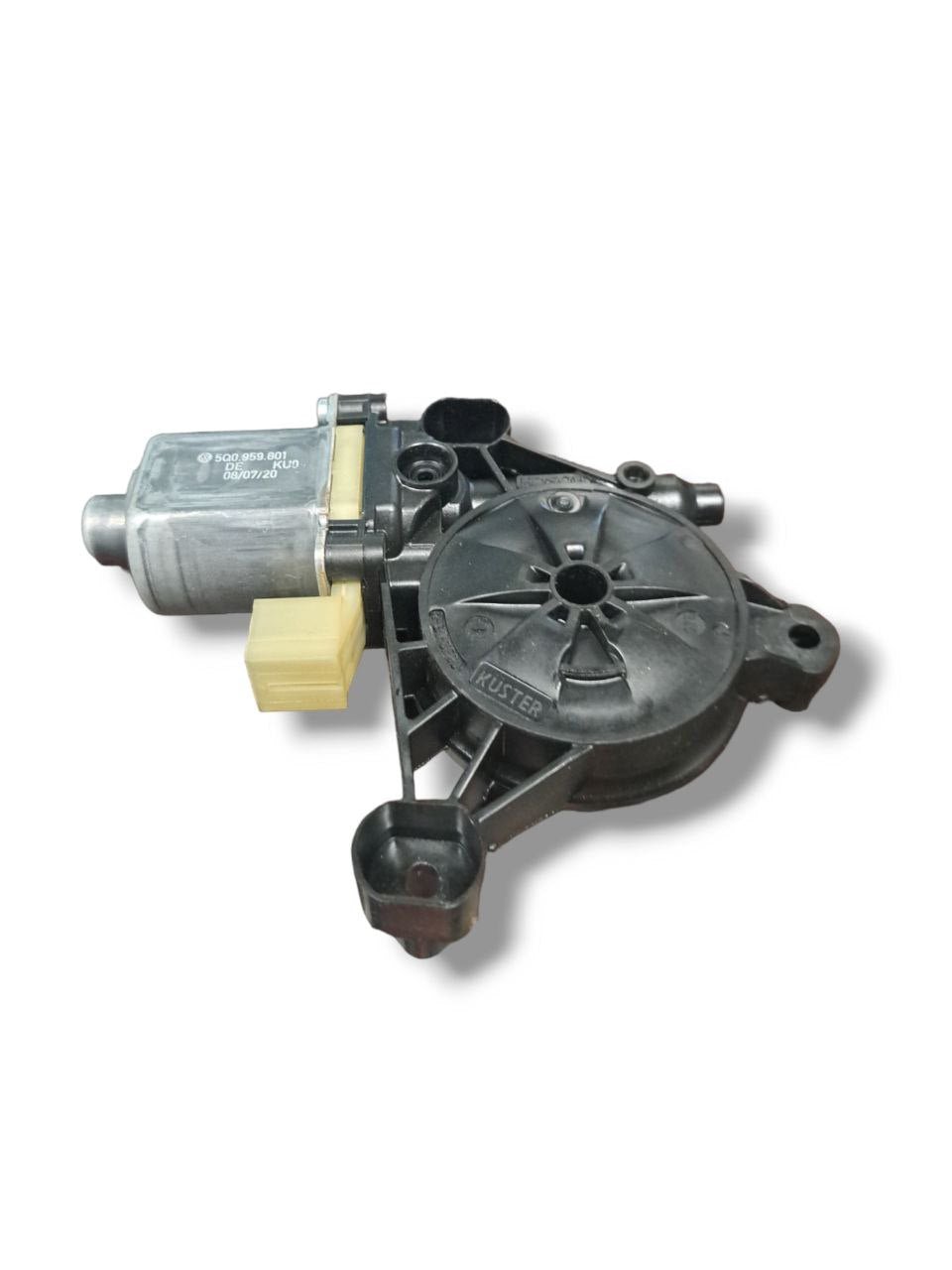 Motorino alzavetro posteriore sinistro (sx) Audi Q3 (2018>) COD:5Q0959801 - F&P CRASH SRLS - Ricambi Usati