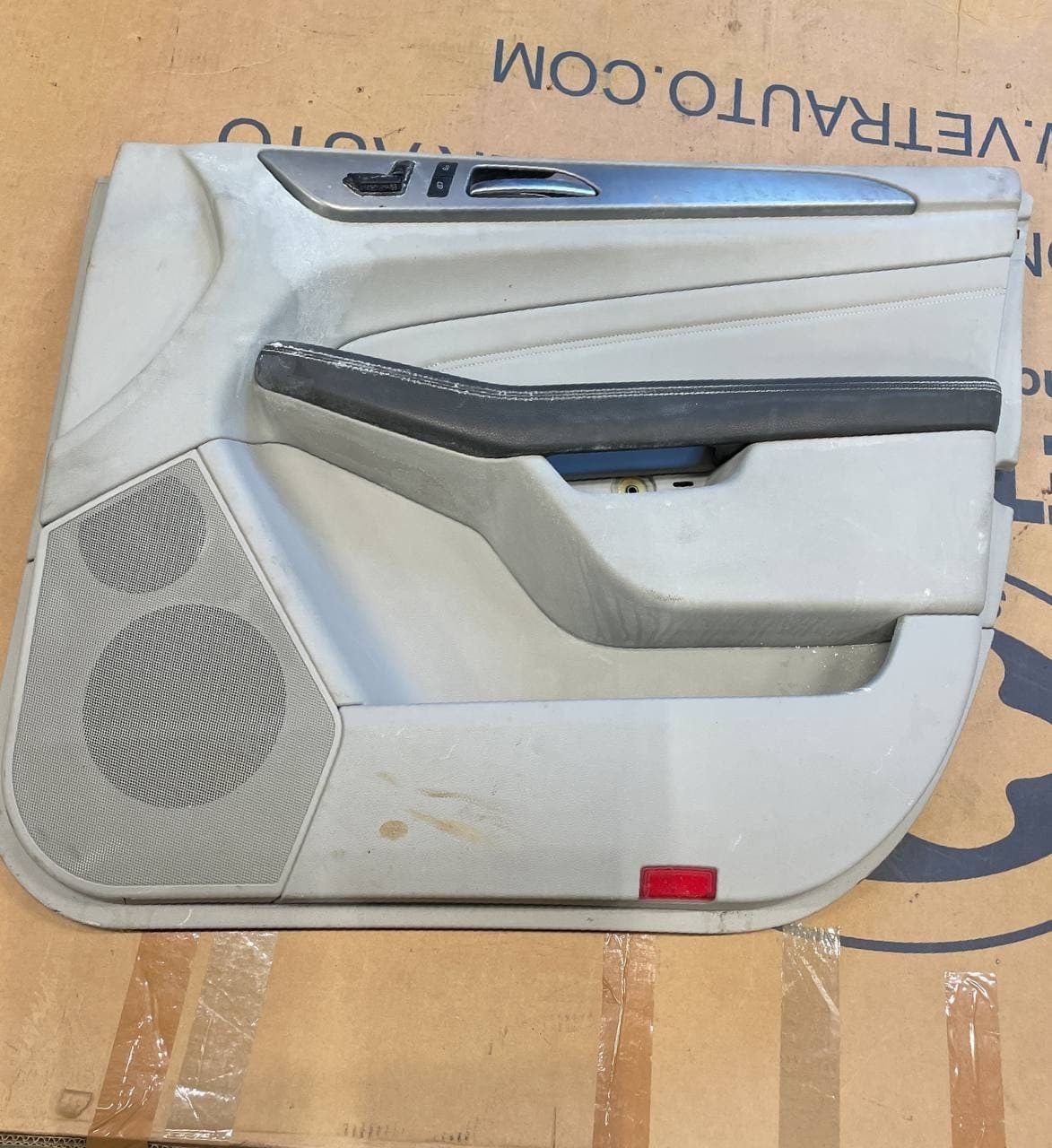 Pannello portiera anteriore destra Mercedes ML 2011950a5 - F&P CRASH SRLS - Ricambi Usati