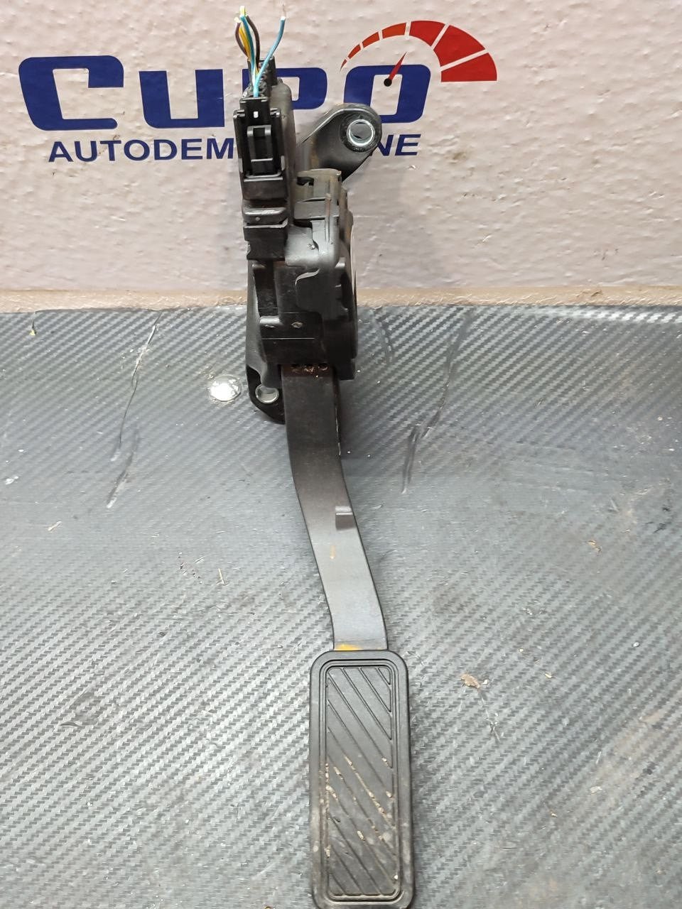 Pedale acceleratore Ford Ecosport cod 8v21-9f836-a3b - F&P CRASH SRLS - Ricambi Usati