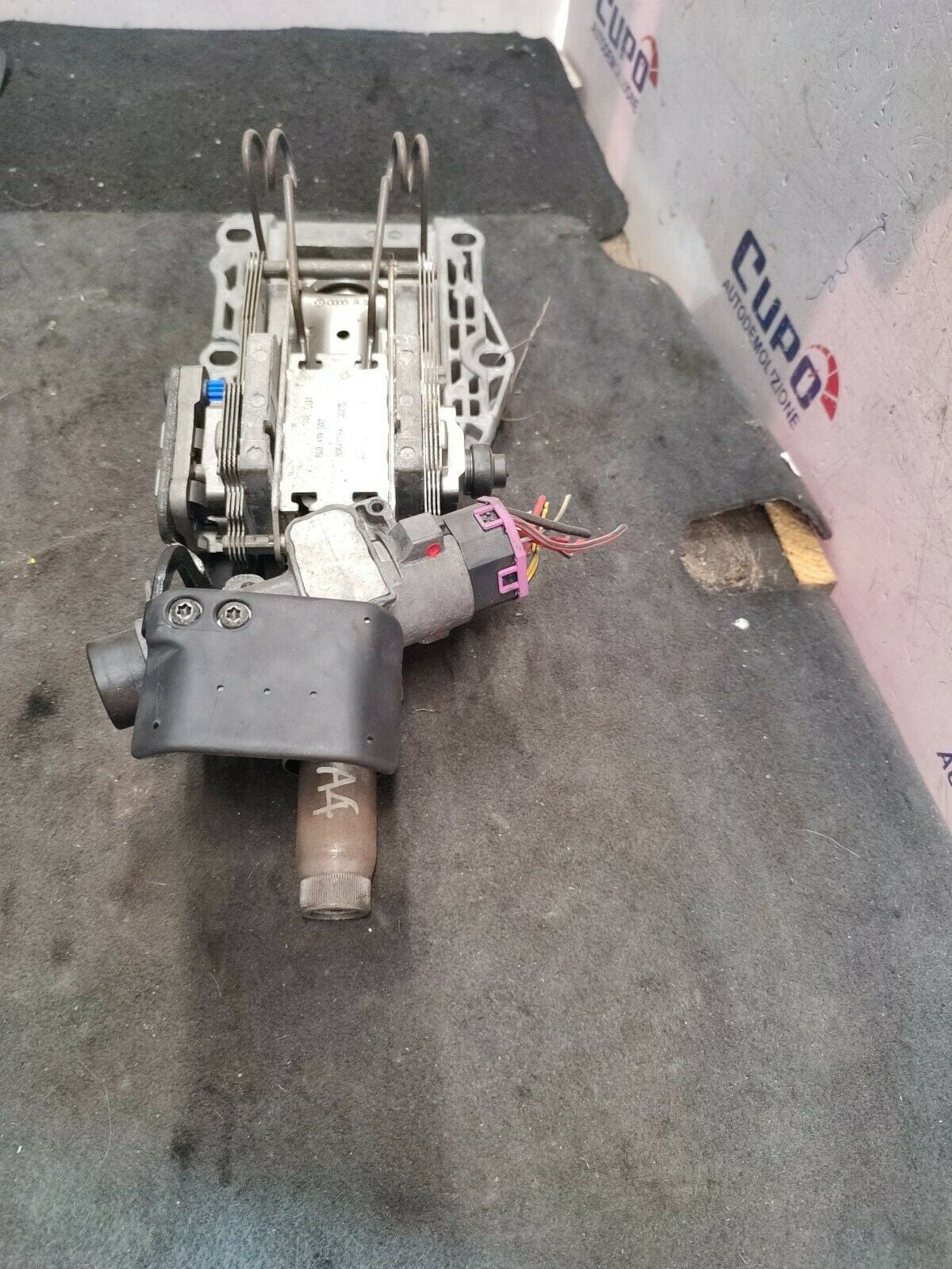 Piantone Sterzo Guida Audi A4 1.9 85Kw 5P D 5M (2000) 8D0419502 - F&amp;P CRASH SRLS - Ricambi Usati