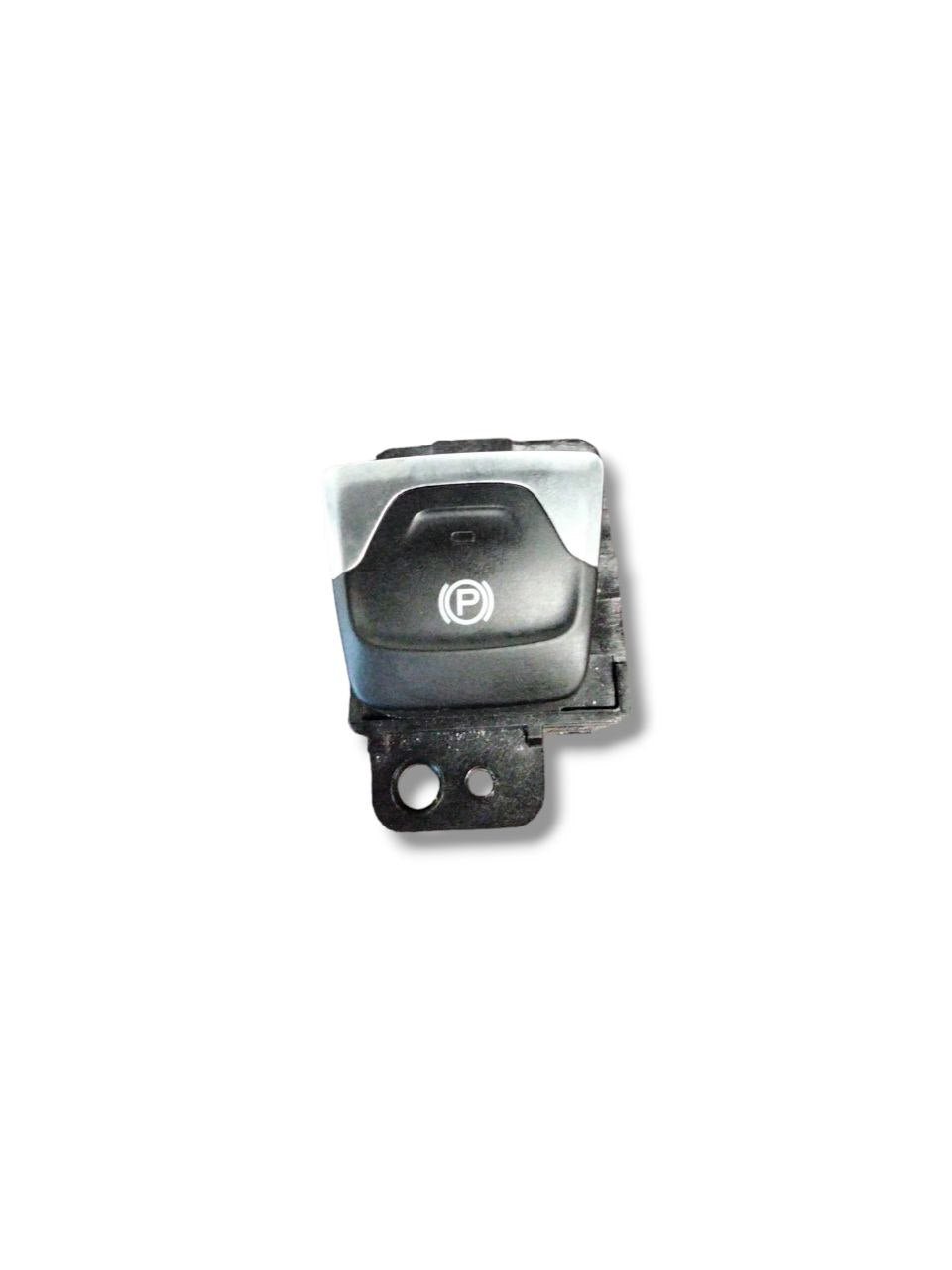 Pulsante / Interruttore Freno di stazionamento Fiat 500X(2014&gt;) cod.7356123300 - F&amp;P CRASH SRLS - Ricambi Usati