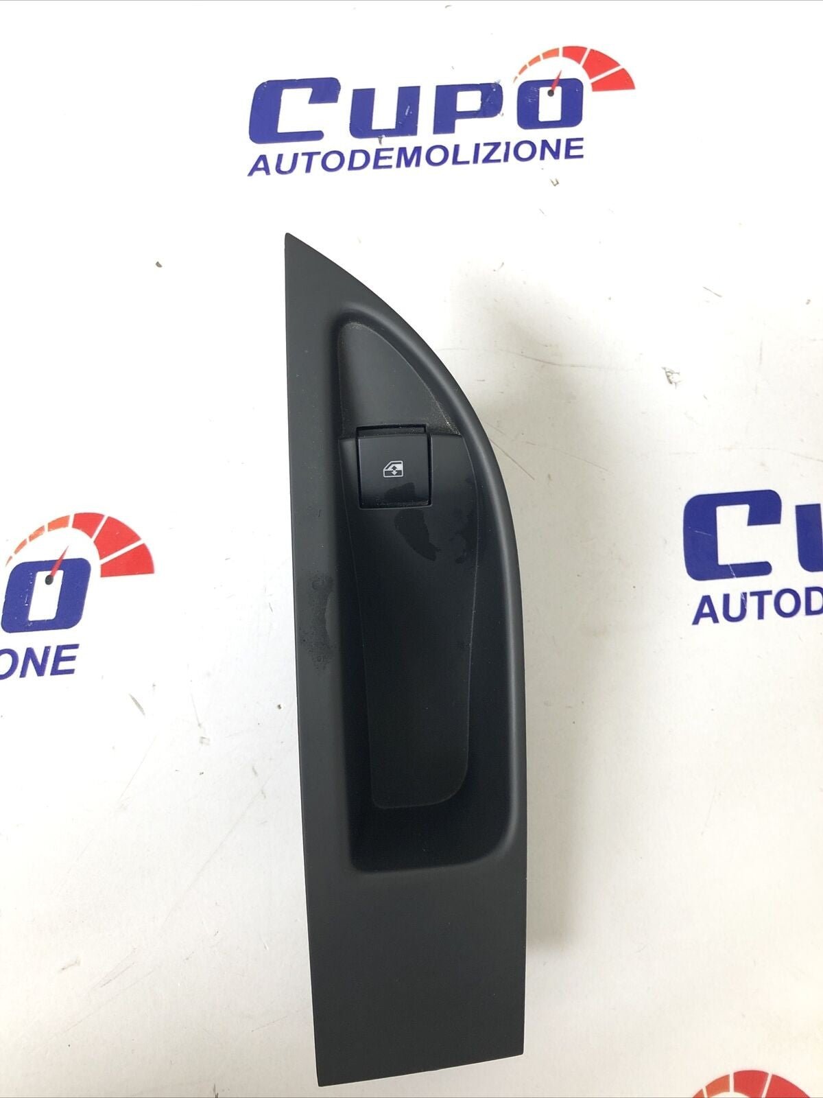 Pulsantiera Alzacristalli Posteriore Sinistra SX Opel Astra J 2010 2015 13301888 - F&amp;P CRASH SRLS - Ricambi Usati