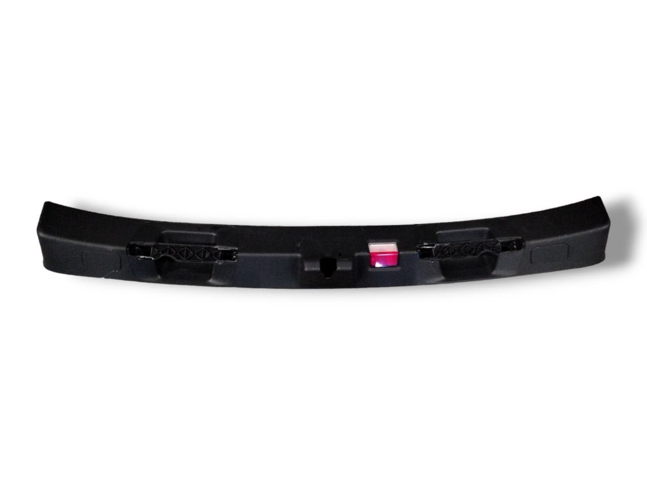 Rivestimento Mercedes - Benz classe C W205 (2014 - 2021)cod.A2057400172 / Modanatura chiusura bagagliaio - F&P CRASH SRLS - Ricambi Usati