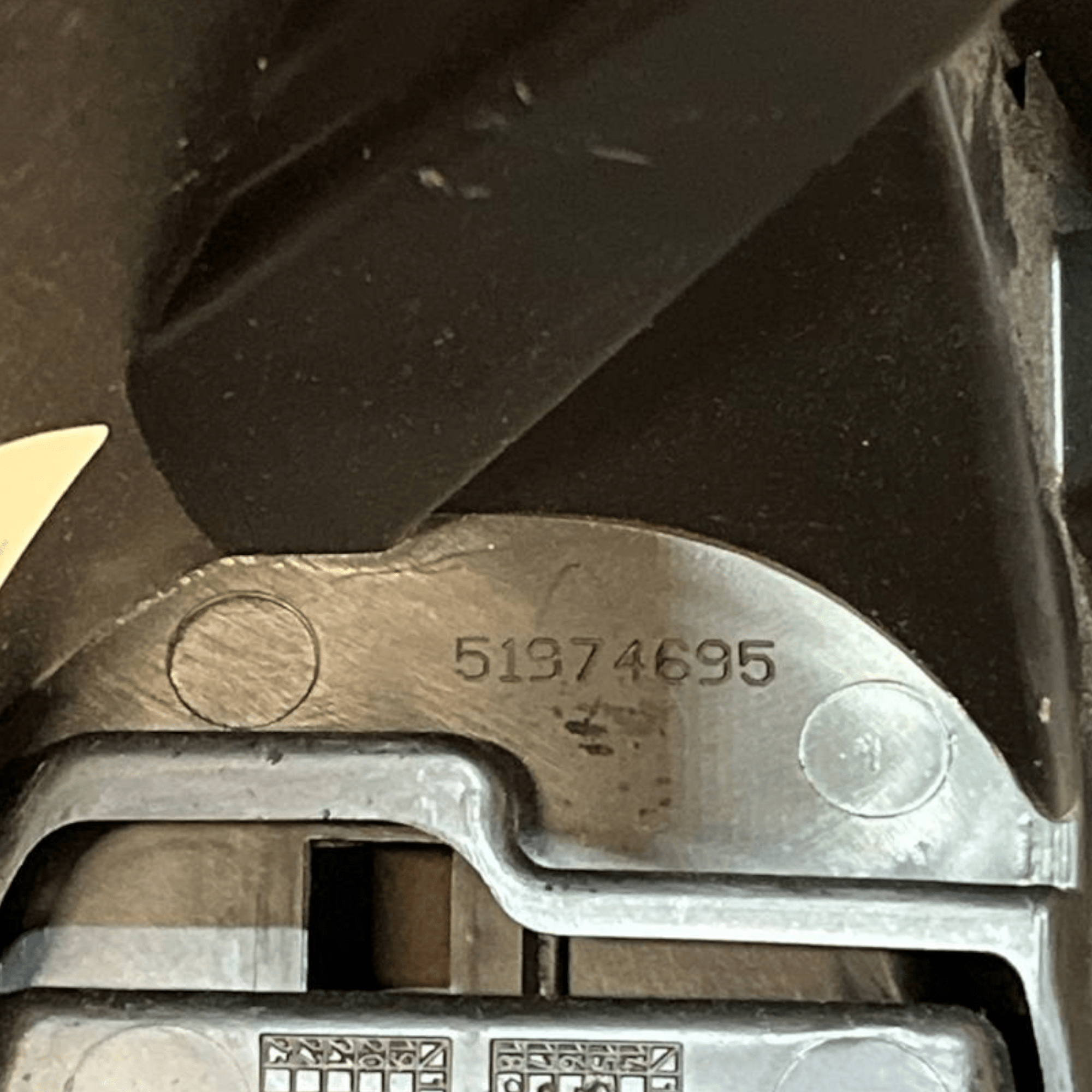 Rivestimento / modanatura cruscotto centrale Fiat 500X (2014 - >) cod.51974695 con prese USB e AUX - F&P CRASH SRLS - Ricambi Usati