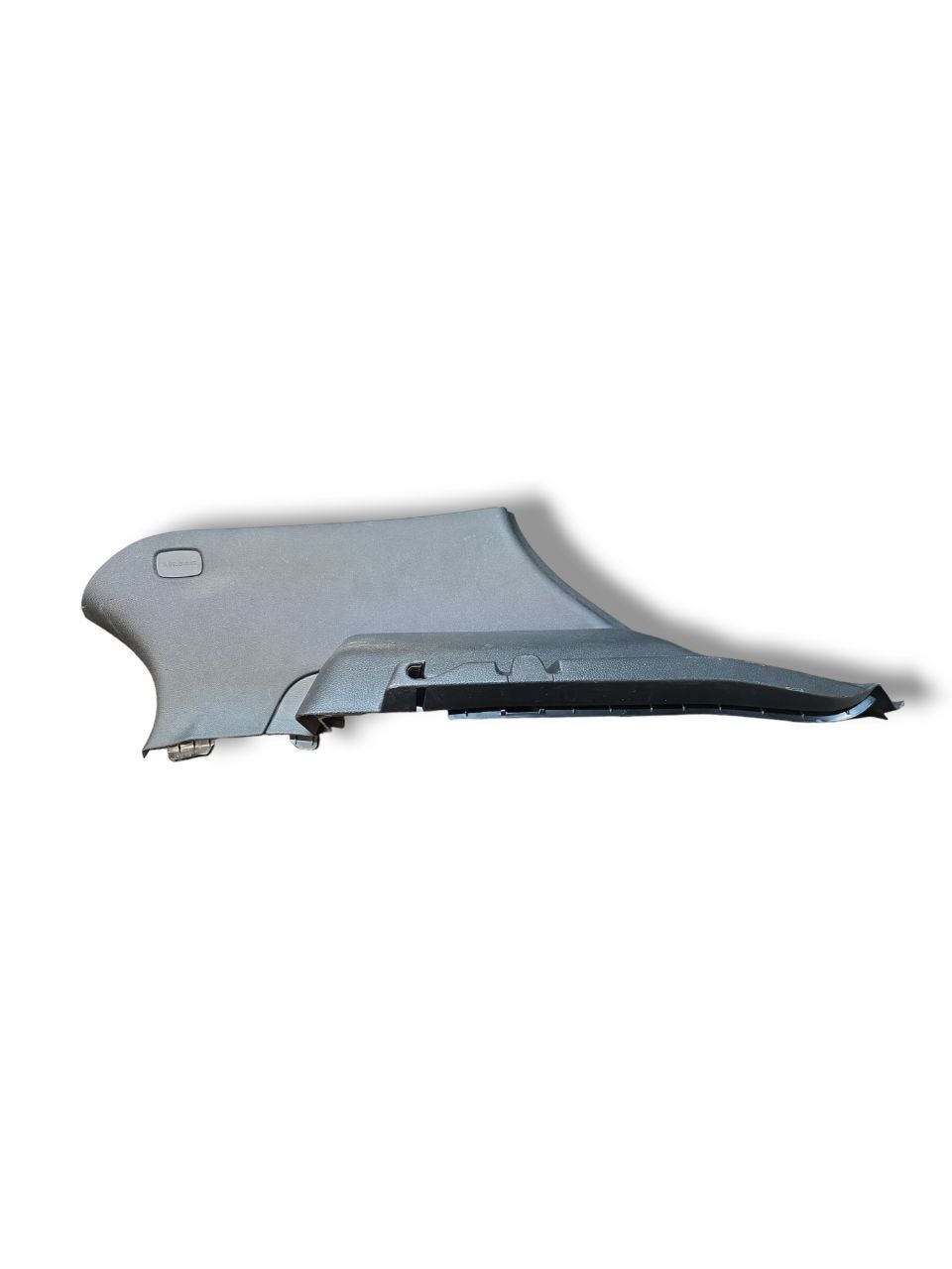 Rivestimento / Modanatura Interna Montante Destro Mercedes - Benz Classe A w176 ( 2012 - 2018 ) Cod : A1766902200 - F&amp;P CRASH SRLS - Ricambi Usati