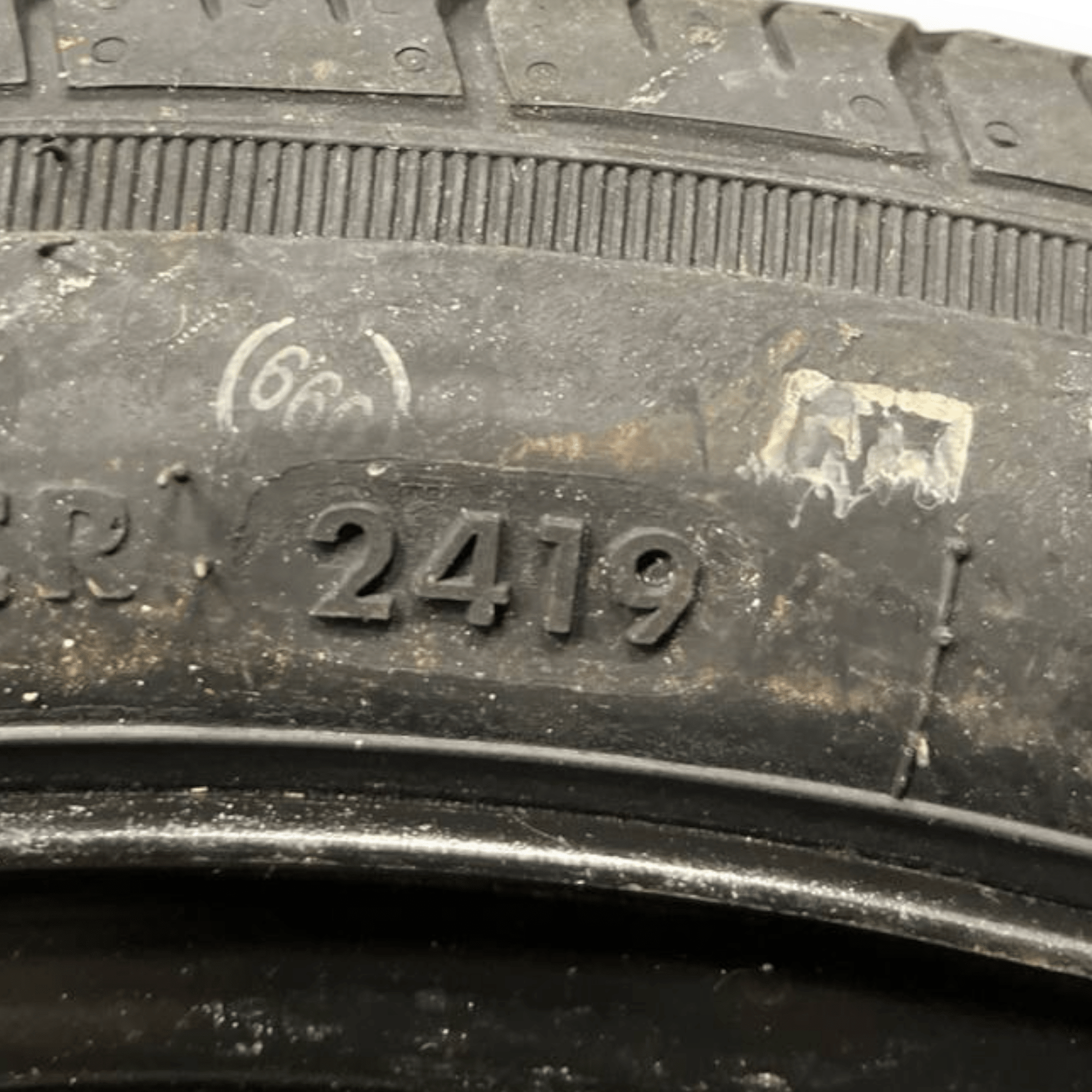 Ruota / Ruotino di Scorta T - Roc + Kit Riparazione Volkswagen T - Roc (2017>) (125 / 70 R18) - F&P CRASH SRLS - Ricambi Usati