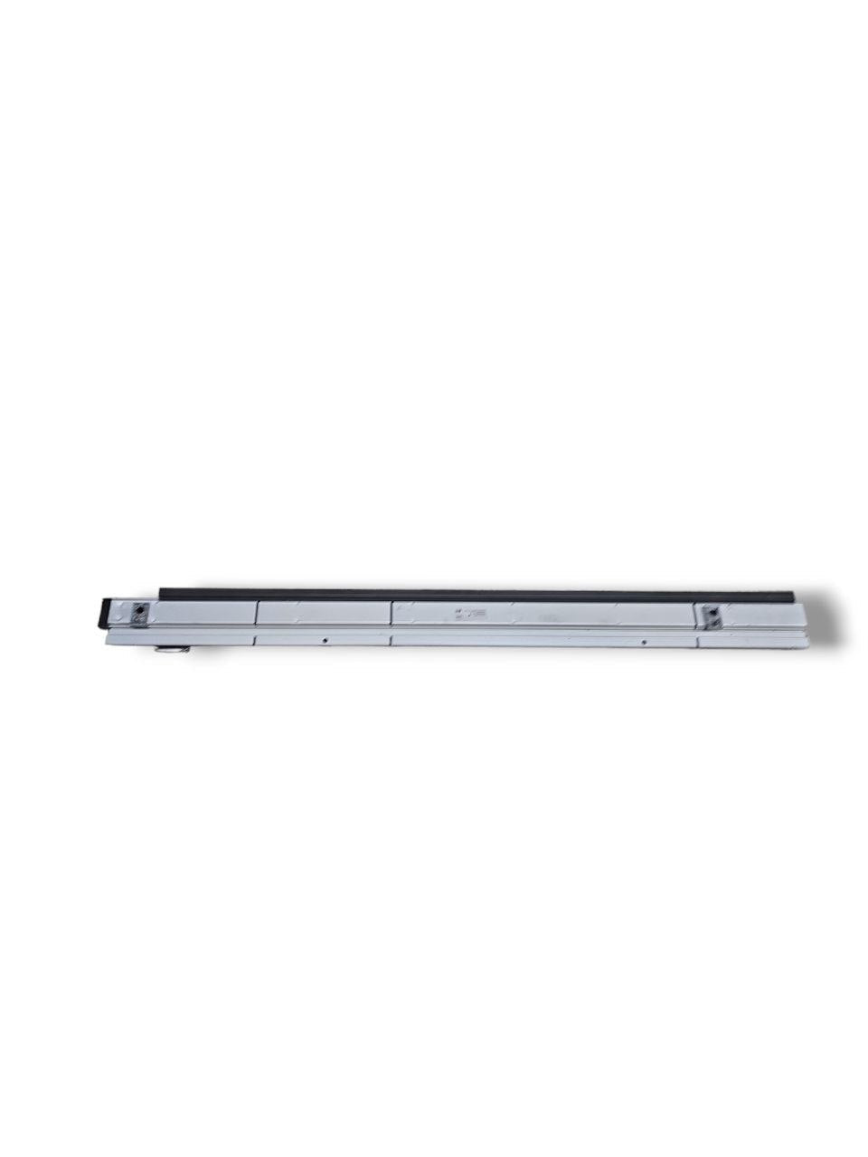 Supporto Guida Bagagliaio Peugeot 308 SW ( 2013 - 2021 ) Cod :98057260VV - F&P CRASH SRLS - Ricambi Usati