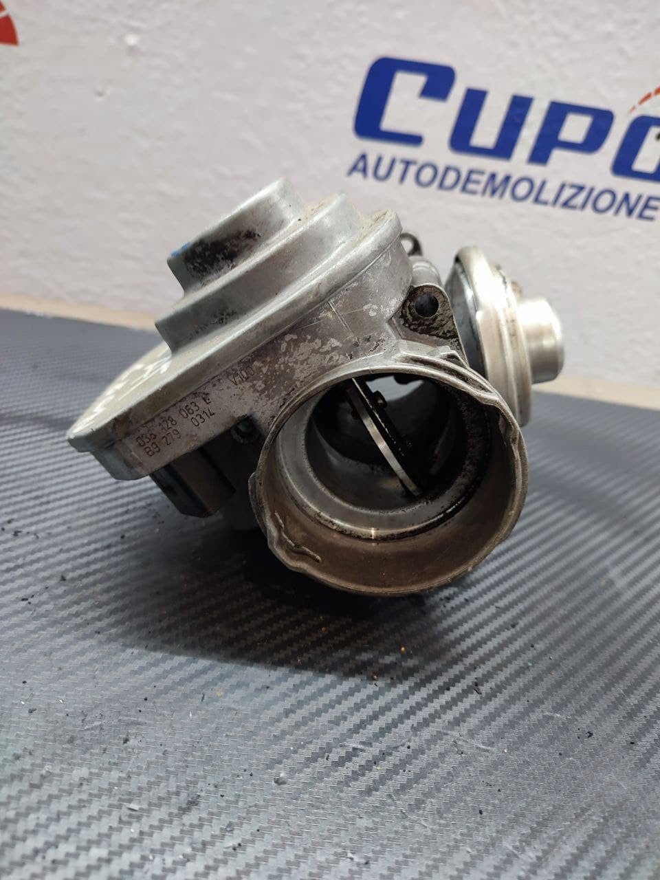 Valvola Egr Volkswagen Golf 5 2.0 tdi cod 0038129637d - F&amp;P CRASH SRLS - Ricambi Usati