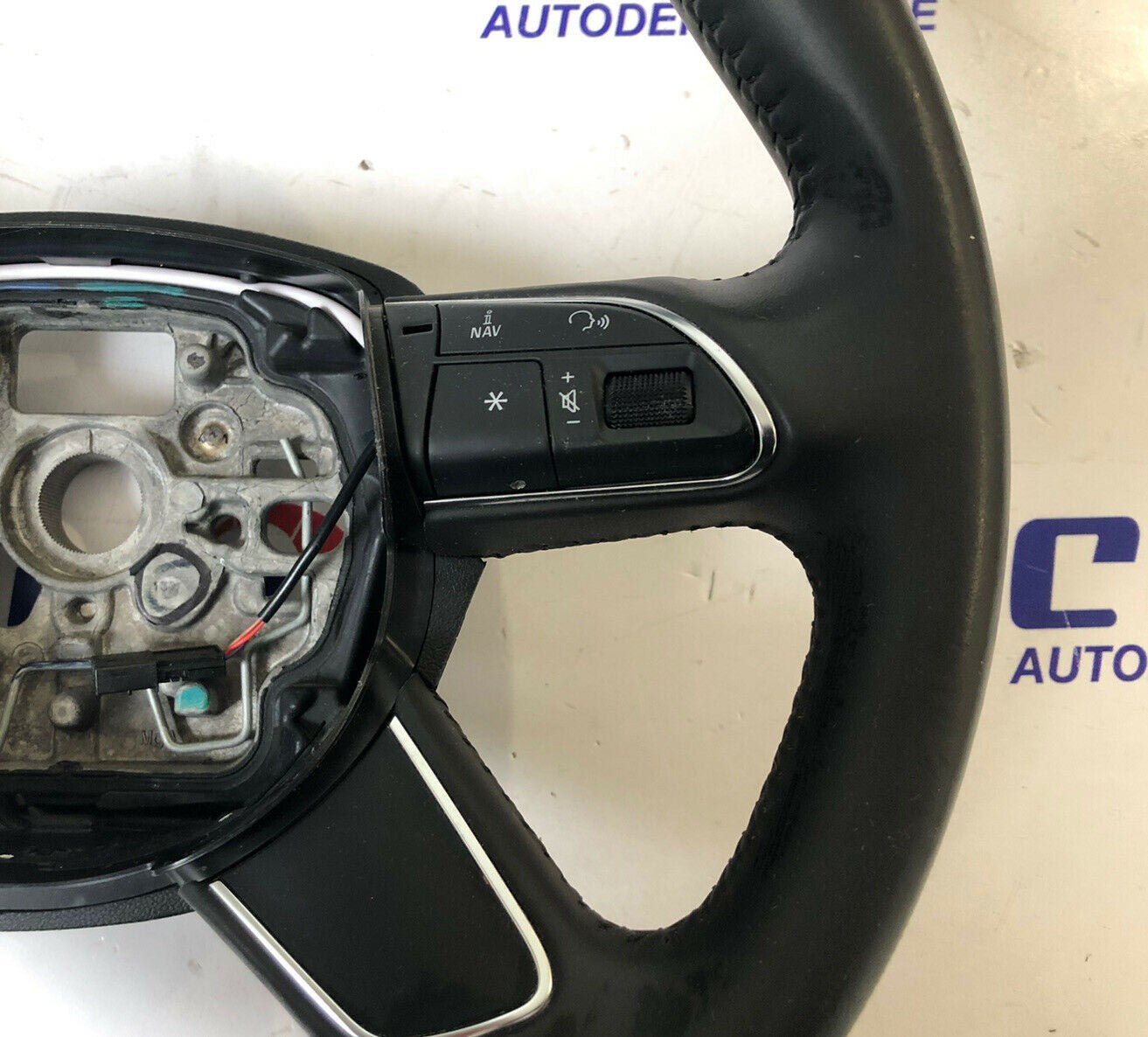 Volante Sterzo Pelle Multifunzione A6 2011 - 2018 Comandi 4 Razze 6110346 6166763 - F&P CRASH SRLS - Ricambi Usati